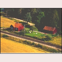 336 Karabytorp okänt år, troligen på 1960-talet. Bilden tillhör Arkiv Digital (www.arkivdigital.se) och är en skanning av en provkopia (råkopia). Arkiv Digital har flera miljoner liknande bebyggelsebilder från hela Sverige. Foto: Okänd. 